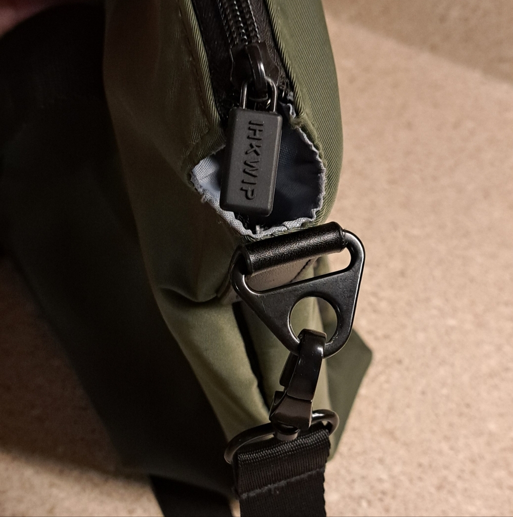 IHKWIP Tote Crossbody Bag - Picture 3 of 8